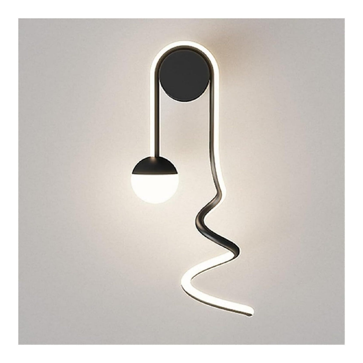 Luminaire Noir et Blanc a silhouette graphique de type applique murale 21 W 3000 K