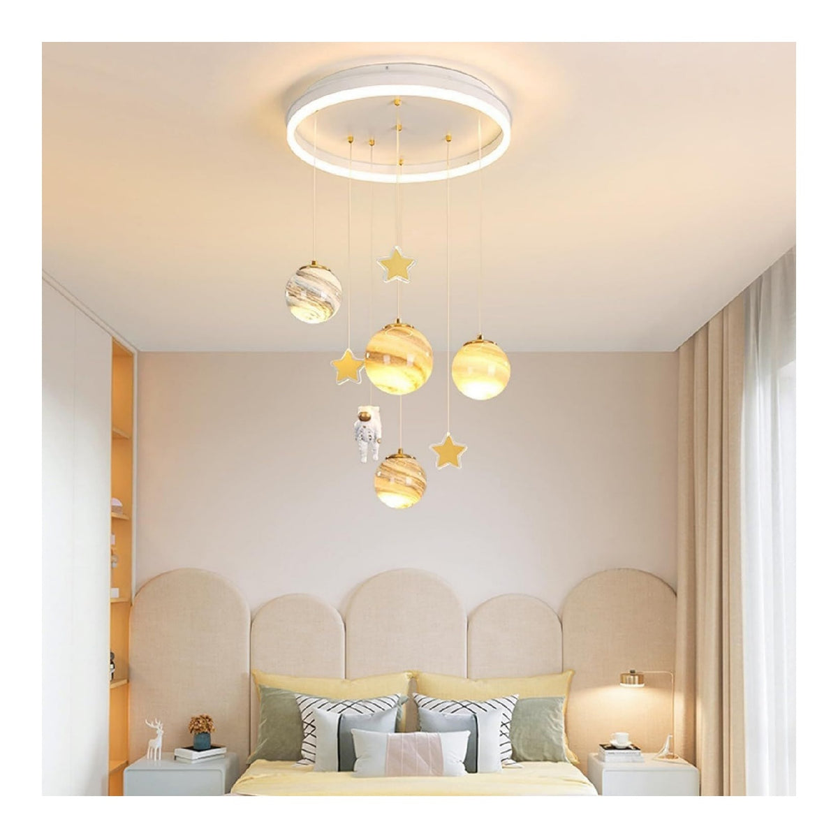 Lustre Blanc et Ambre a presence elegante et lumiere agreable