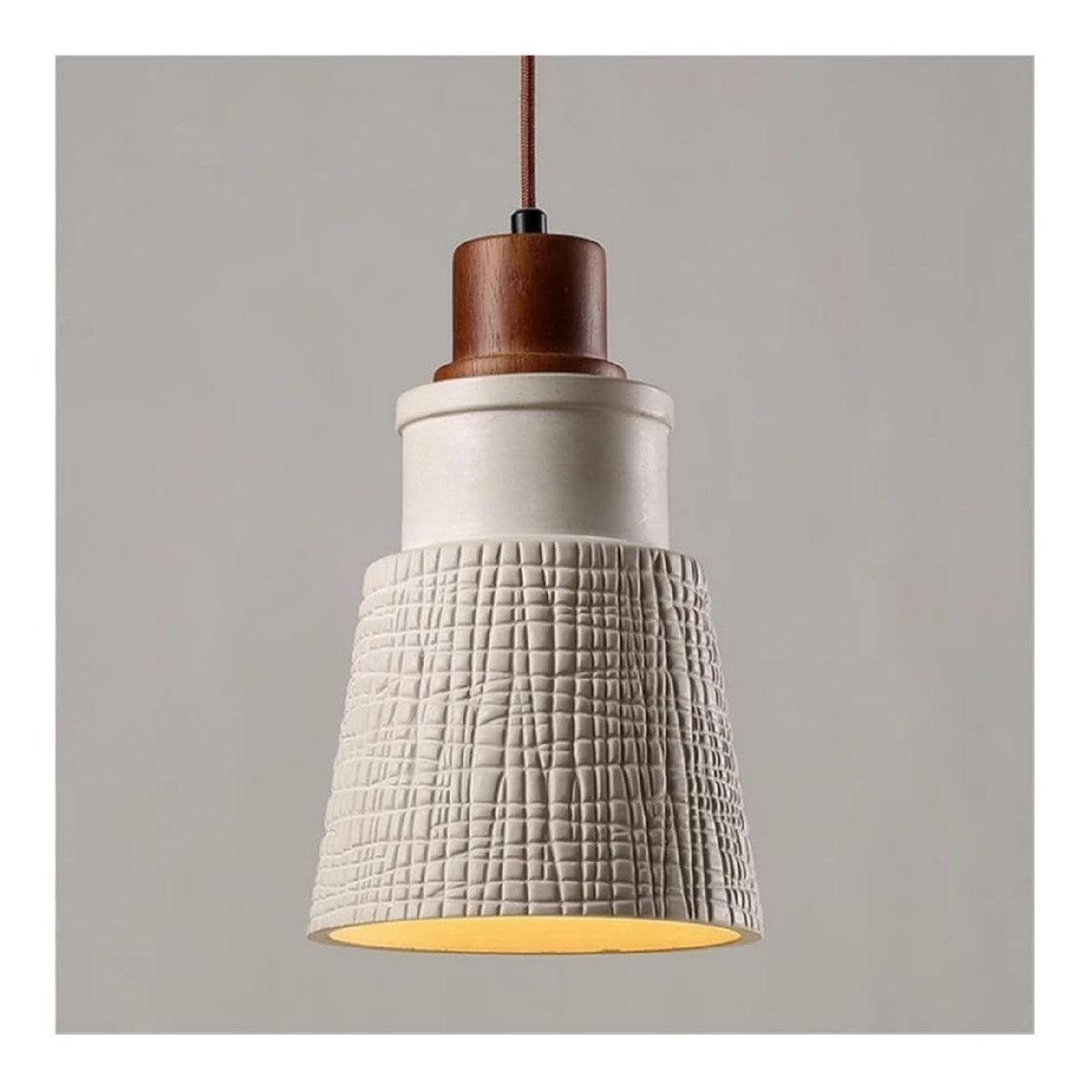 Solution lumineuse Gris et Marron au dessin sobre en format suspension E27