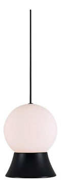 Suspension Argente et Transparent a presence elegante et lumiere agreable 3000K